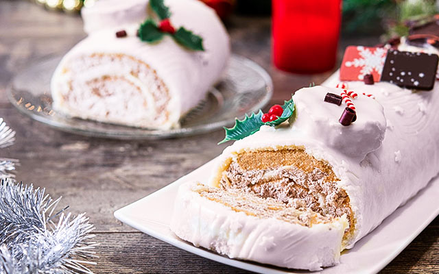 Kalkulator ciasta na Wigilię – przelicznik porcji i blach