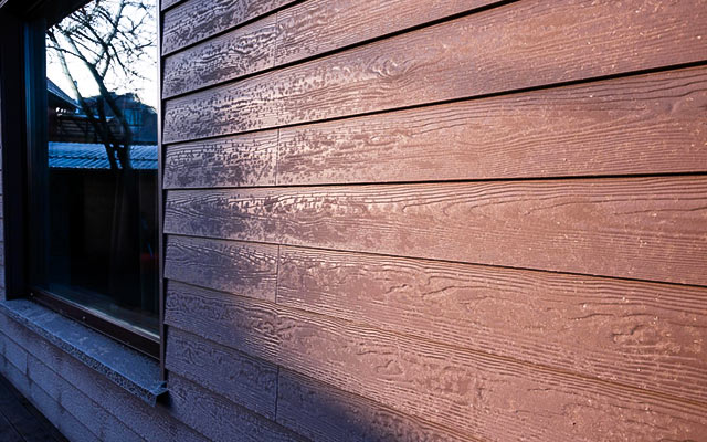 Kalkulator deski elewacyjnej – oblicz ilość materiału i koszty