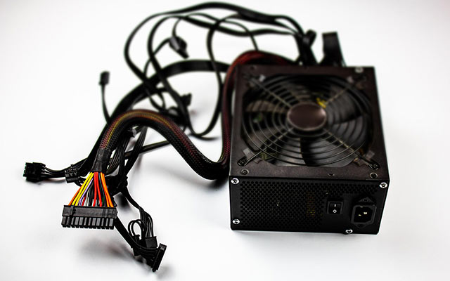 Kalkulator mocy zasilacza PC – dobierz odpowiedni zasilacz do komputera